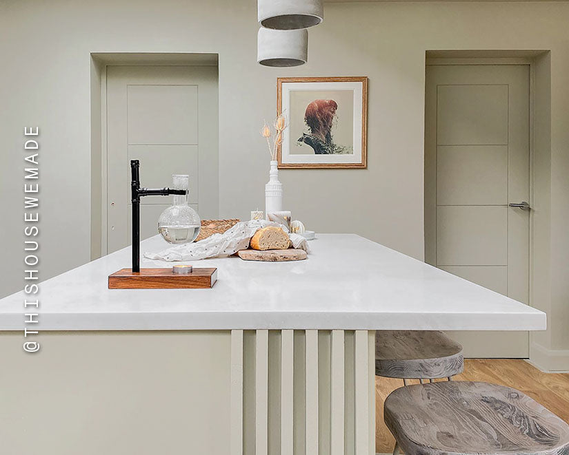 Kitchen in Lick Greige 02